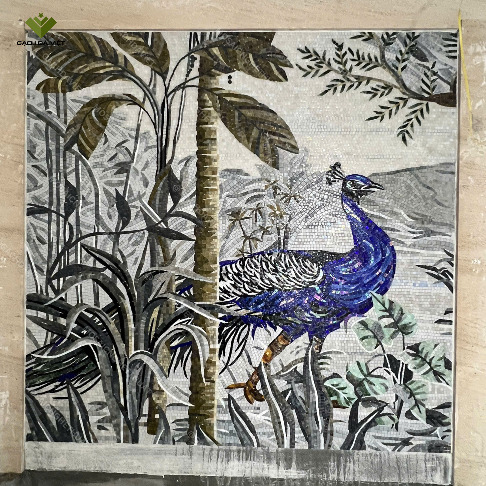 Tranh mosaic nghệ thuật chim công VTMSV-1069