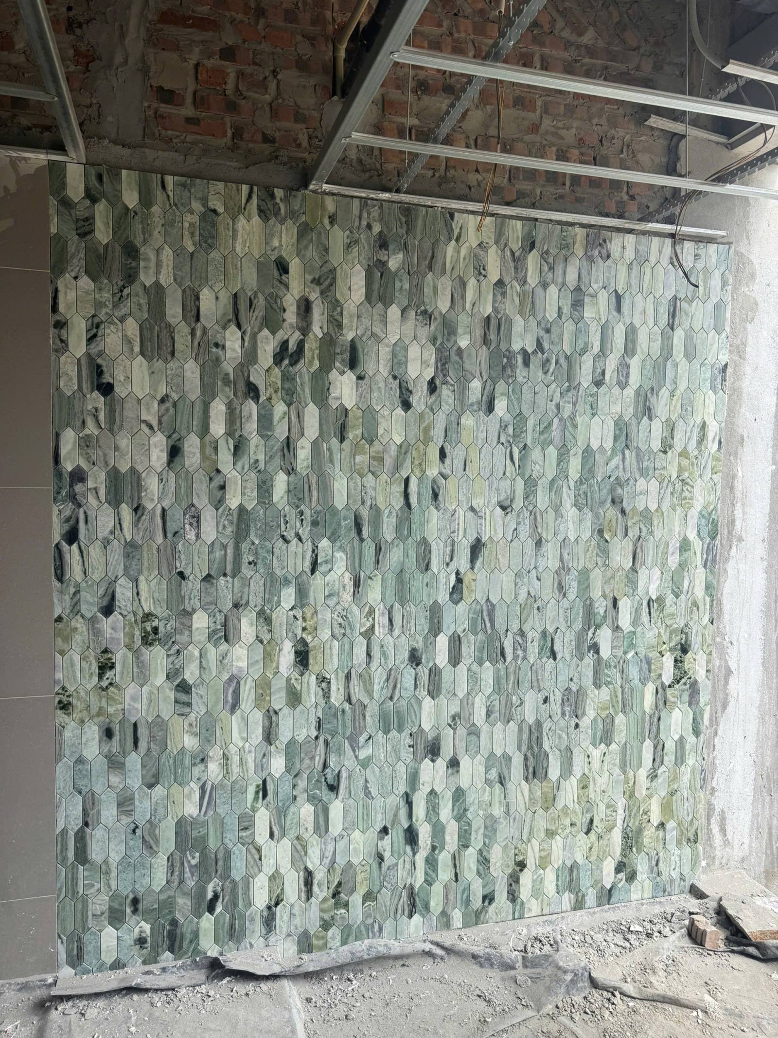 Thi Công Mosaic Cho Dự Án 12 Căn Sân Golf Hoàng Gia Ninh Bình