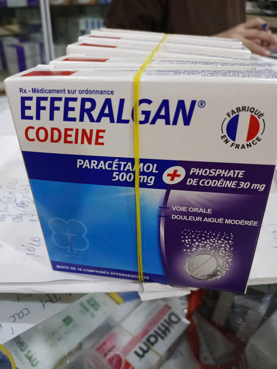 Efferalgan codein ngoại H/16v sủi, mẫu mới của hãng