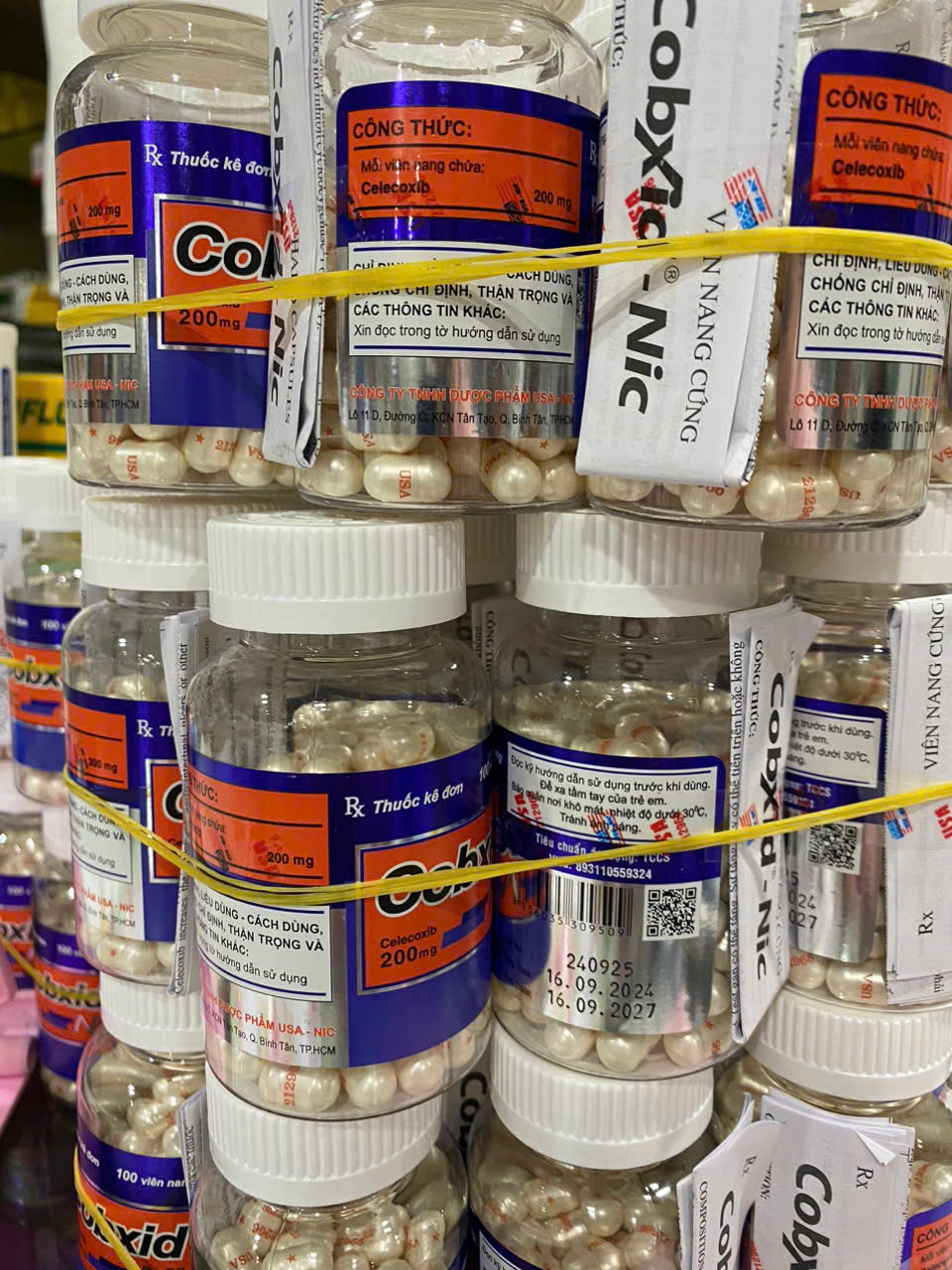 cobxid (celecoxib 200mg) Nic lọ 200 viên nang ngắn
