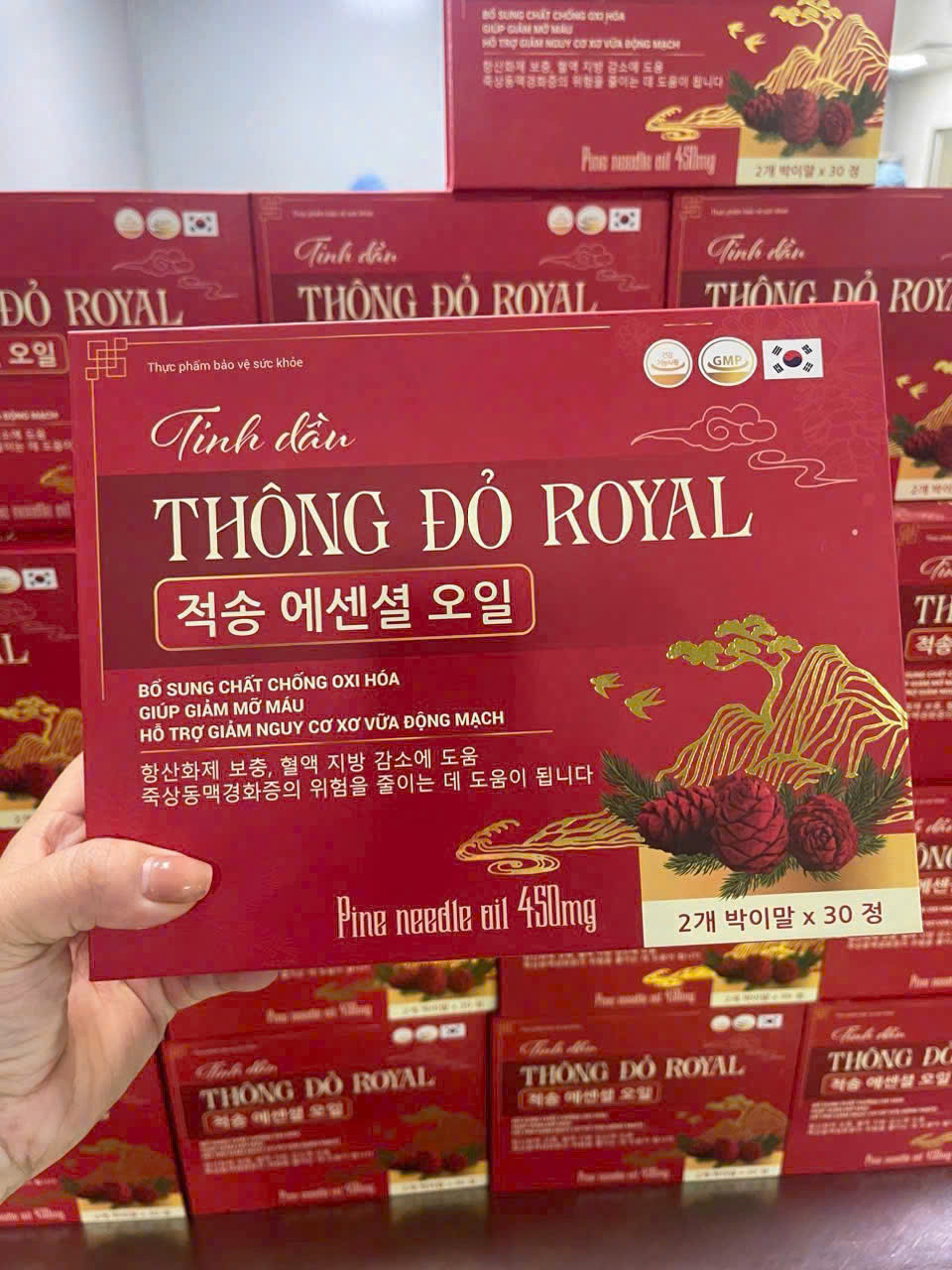 Tinh Dầu Thông Đỏ Royal _ Giảm Mỡ Máu (Hộp Gỗ /2lọX30V)