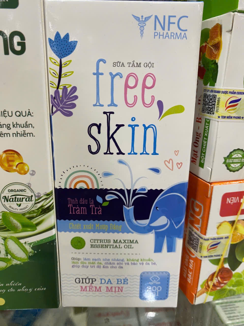 Sữa Tắm Gội Free Skin (200ml)