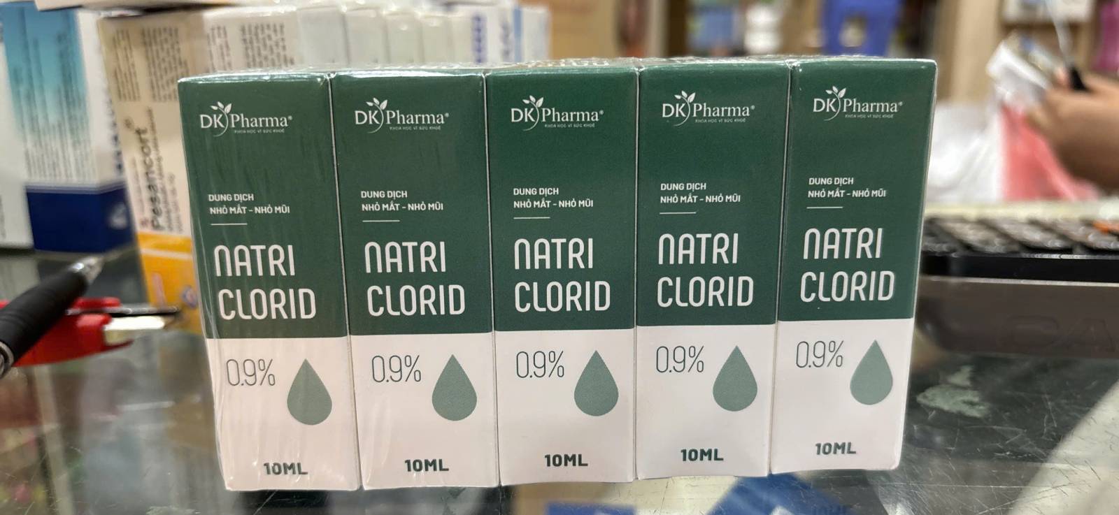 Natri Clorid 0.9% Dược Khoa (L10C10Ml)