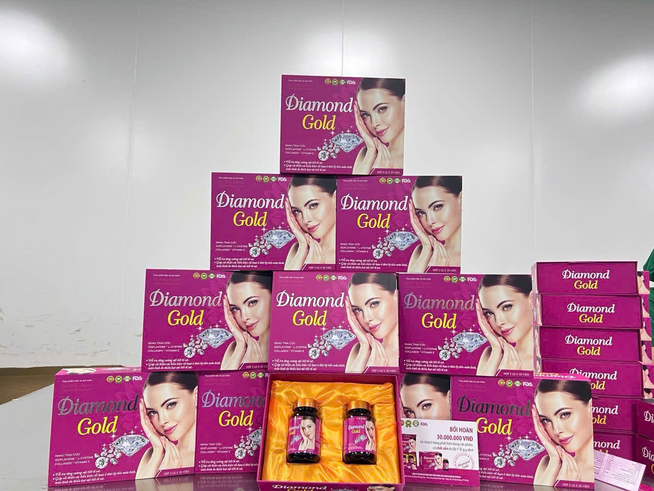 Diamond Gold Hộp Gỗ 2 Lọ *30 Viên