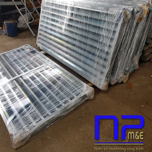 Cửa chớp tôn mạ kẽm