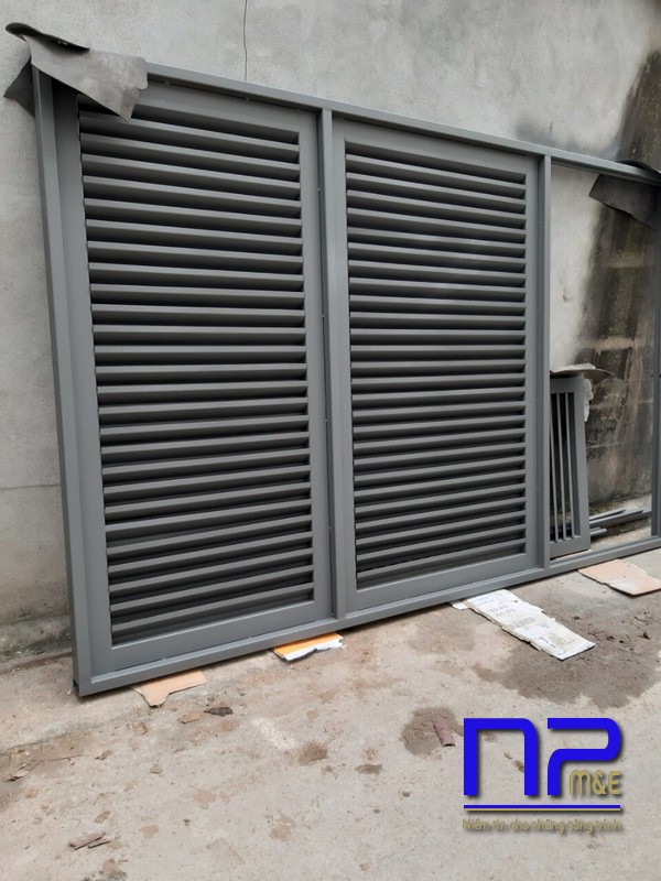 Cửa chớp sắt sơn tĩnh điện NP Việt Nam