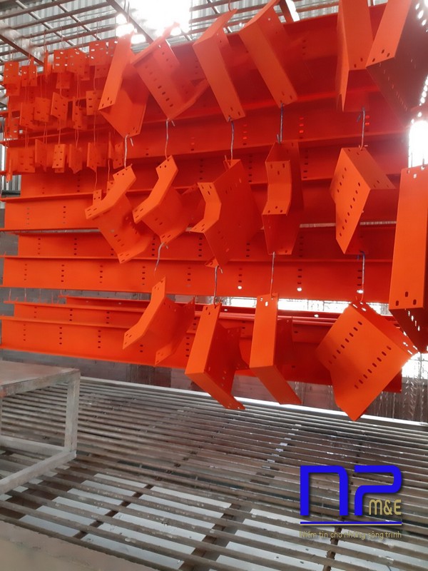 Kích thước máng cáp điện như thế nào? Có được đặt theo yêu cầu không?