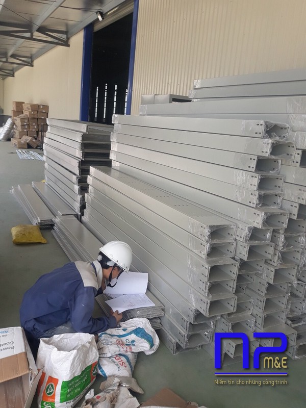 máng cáp son tinh dien