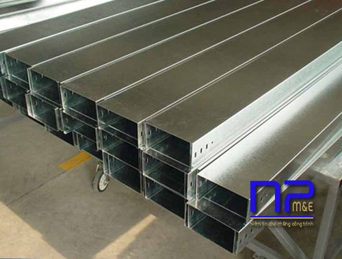 [Video xuất hàng máng cáp mạ kẽm 100x50]