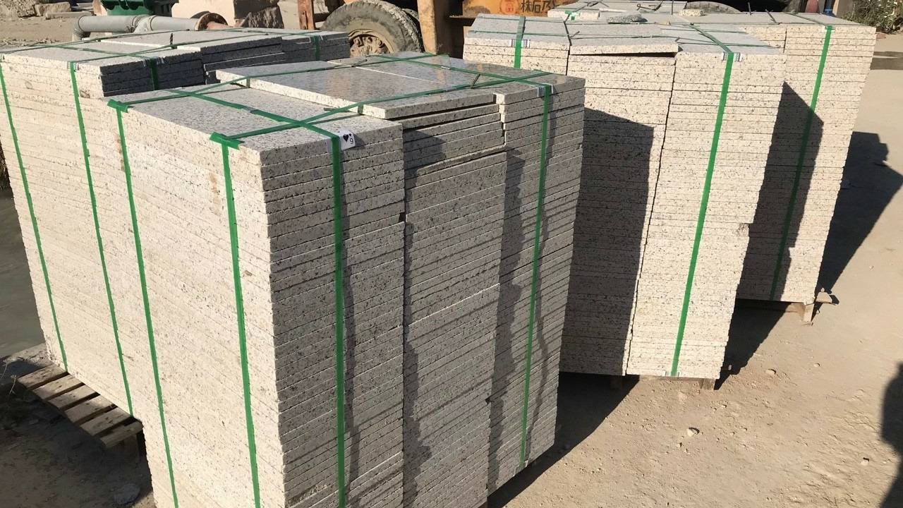 Đơn hàng Đá Granite Bình Định màu vàng nhạt cho công trình tại Thái Bình