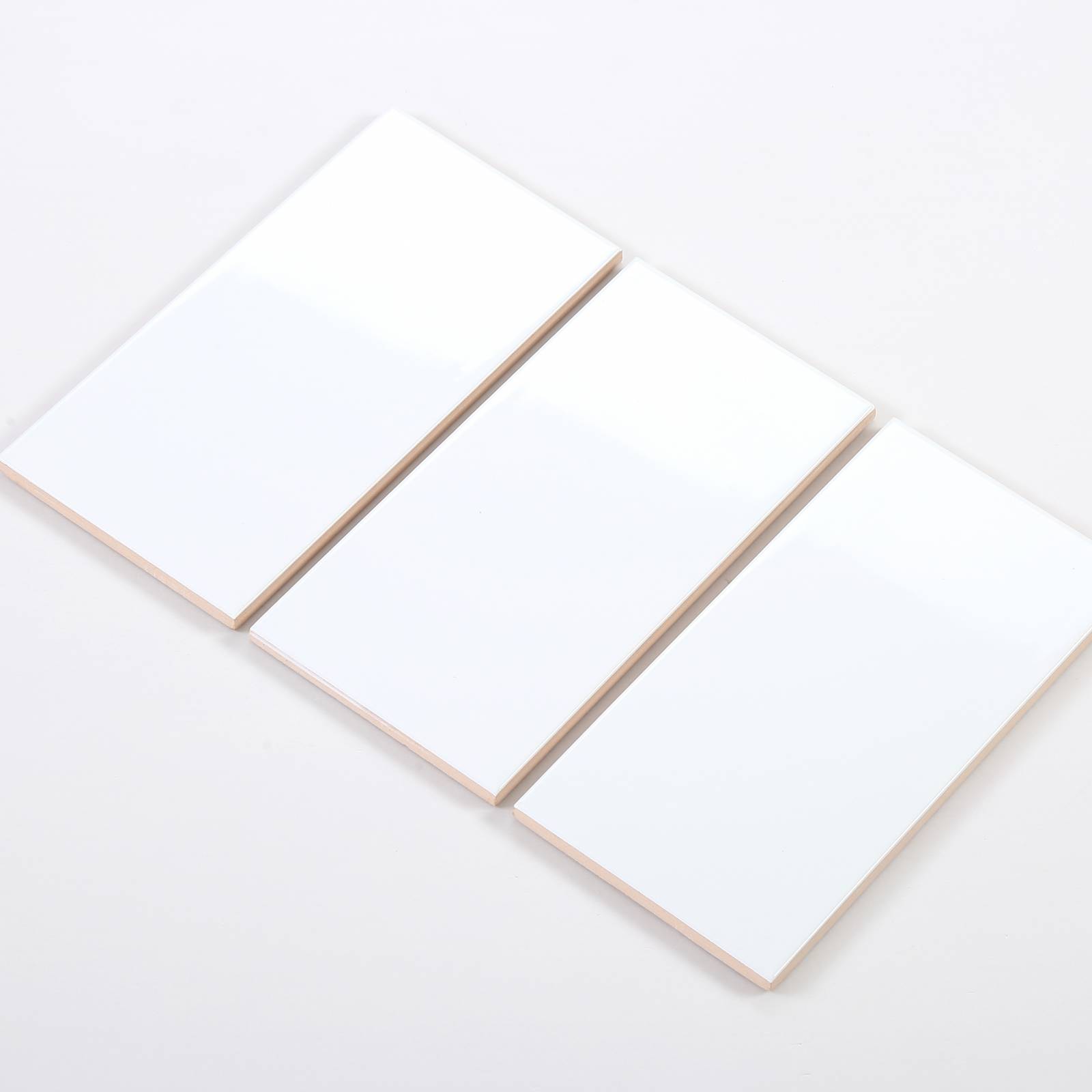 Gạch thẻ trắng bóng phẳng KT 100x200mm V1200