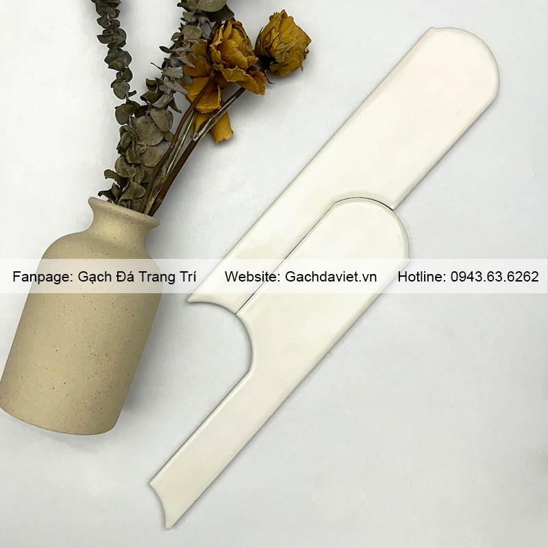 Gạch thẻ ốp tường 70x280mm hình sáng tạo màu trắng VGT-ST001