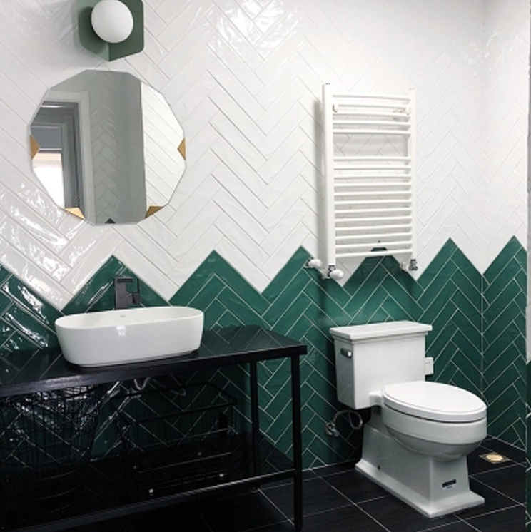 Gạch thẻ trang trí ốp nhà vệ sinh