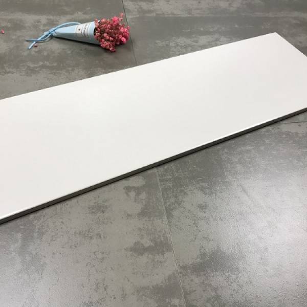 Gạch thẻ trắng mờ phẳng 200*600mm M2600Y