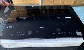 Thay mặt kính bếp chefs mới tại nhà gelexia riverside