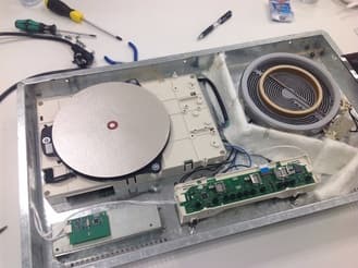 Bên trong cấu tạo tạo nên nguyên lý làm việc bếp điện từ Bên trong cấu tạo tạo nên nguyên lý làm việc bếp điện từ