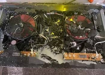 Bếp chefs nổ kính khi đun nấu rất nguy hiểm