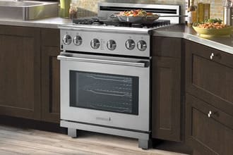 Sản phẩm bếp điện liền lò nướng dùng để nấu nướng Sản phẩm bếp điện liền lò nướng dùng để nấu nướng