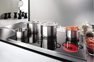 Bếp điện từ không kén nồi có thể dùng mọi loại nồi