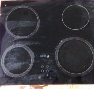 Bếp fagor hồng ngoại bẩn do không vệ sinh