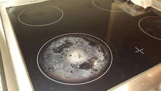 Bếp hồng ngoại hay bị cháy xém mặt kính Bếp hồng ngoại hay bị cháy xém mặt kính