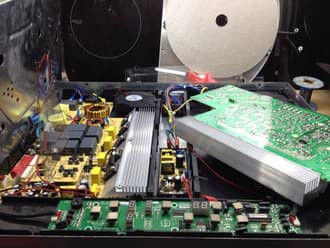 Bếp từ đang đun nấu tự nhiên báo lỗi e3