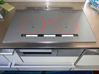 Bếp panasonic khá to và cồng kềnh khó vận chuyển