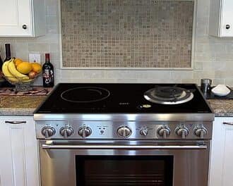 Bếp từ kết hợp bếp gas kèm cả lò nướng hiện đại