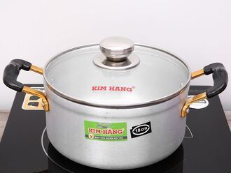 Chọn nồi từ có chiều cao vừa phải không quá 30cm Chọn nồi từ có chiều cao vừa phải không quá 30cm