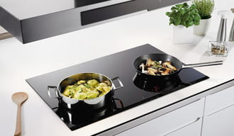 Đun nồi inox bếp từ nhanh chóng và sạch sẽ