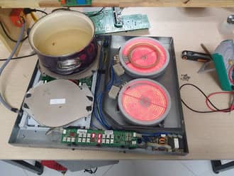 Nên gọi thợ sửa bếp từ hiện lỗi f ngay khi gặp phải Nên gọi thợ sửa bếp từ hiện lỗi f ngay khi gặp phải