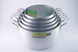 Cần phân biệt sự khác nhau giữa nồi nhôm với nồi inox Cần phân biệt sự khác nhau giữa nồi nhôm với nồi inox