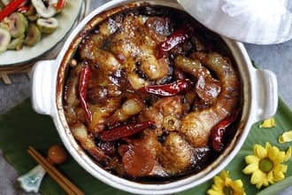 Nồi kho cá bếp từ khá tốn điện khi nấu nhiều