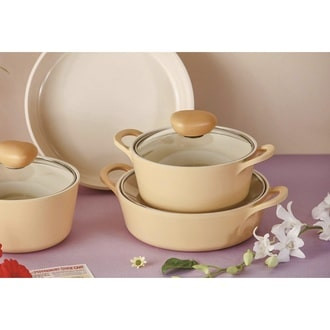 Nồi sứ nấu bếp từ có đáy được làm nhiễm từ Nồi sứ nấu bếp từ có đáy được làm nhiễm từ