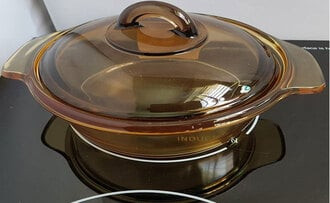 Nồi thủy tinh đun trên bếp từ qua đĩa chuyền nhiệt Nồi thủy tinh đun trên bếp từ qua đĩa chuyền nhiệt