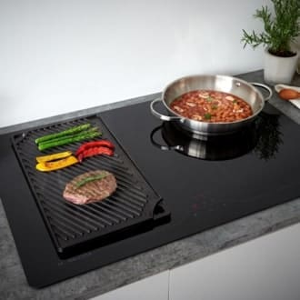 Nướng đồ ăn trên bếp hồng ngoại cho gia đình Nướng đồ ăn trên bếp hồng ngoại cho gia đình