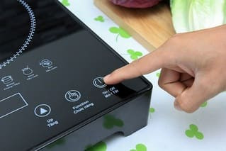 Bếp hồng ngoại Mất Nguồn, 5 Lý do + địa chỉ sửa chữa uy tín