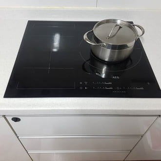 Nên gọi thợ sửa bếp từ ngay khi thấy bếp hỏng Nên gọi thợ sửa bếp từ ngay khi thấy bếp hỏng