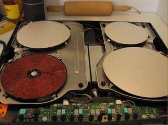 Sửa bếp từ Long Biên giá rẻ tiết kiệm chi phí