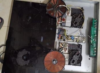 Thay mặt kính bếp đôi cũ tiết kiệm chi phí