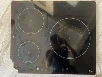 Thay mặt kính bếp đức teka ba vùng nấu