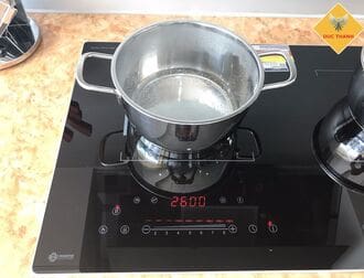 Liên hệ trung tâm sửa bếp từ nháy đèn gần nhất