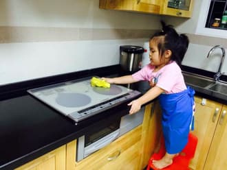 Vệ sinh bếp từ sanyo ngay sau khi nấu nướng Vệ sinh bếp từ sanyo ngay sau khi nấu nướng