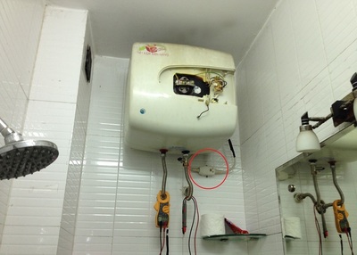 Sửa bình nóng lạnh chạy không nóng do hỏng role