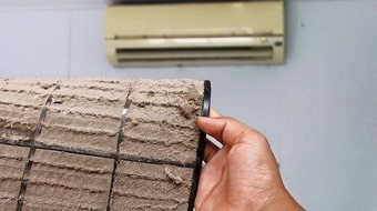 Điều hòa bẩn chạy không mát làm tiêu tốn điện năng Điều hòa bẩn chạy không mát làm tiêu tốn điện năng