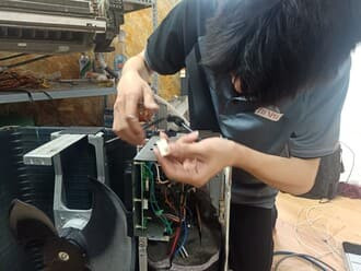 Sửa điều hòa không lạnh do hỏng quạt chết quạt Sửa điều hòa không lạnh do hỏng quạt chết quạt