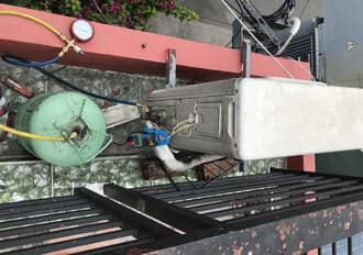 Điều hòa báo lỗi do thiếu gas hoặc hết gas Điều hòa báo lỗi do thiếu gas hoặc hết gas