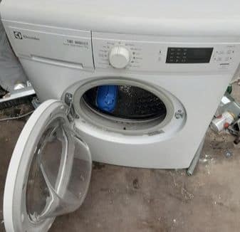 Sửa máy giặt electrolux lỗi E66 tiết kiệm thời gian, chi phí