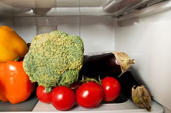 Sửa tủ lạnh aqua inverter chạy nhưng không mát