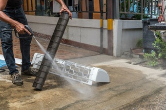 Thợ bảo dưỡng điều hòa tại nhà trọn gói chỉ 250k Thợ bảo dưỡng điều hòa tại nhà trọn gói chỉ 250k